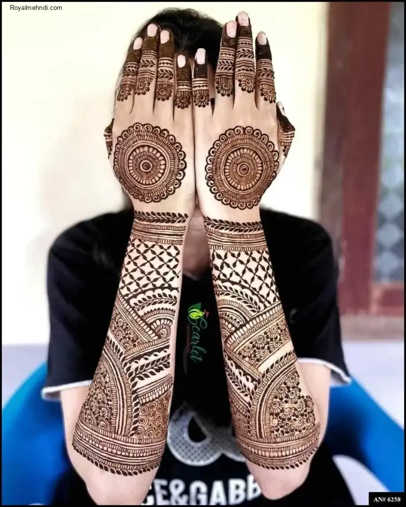 Back Hand Mehndi