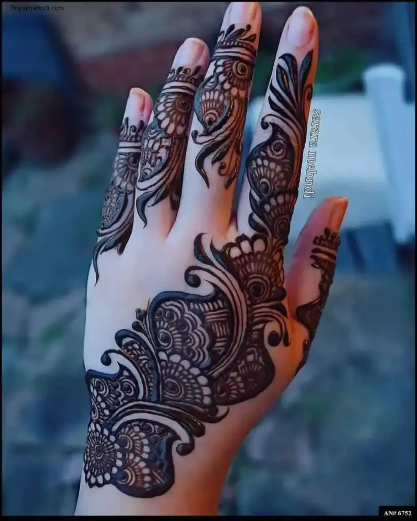 Back Hand Mehndi