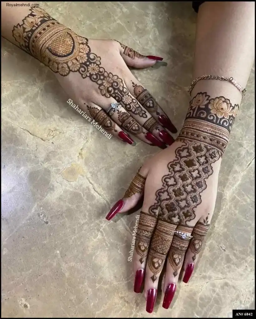 Back Hand Mehndi