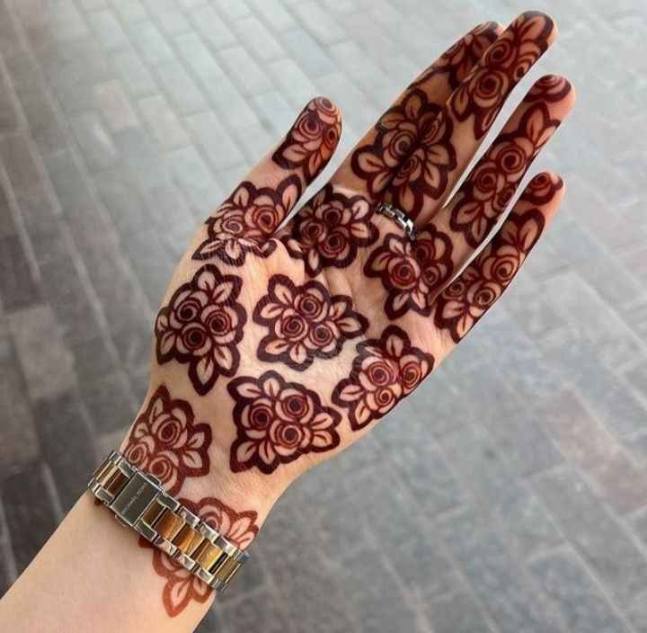 Rose Pakistani Mehandi Design