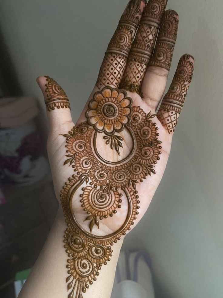 Sectional Mehendi Design