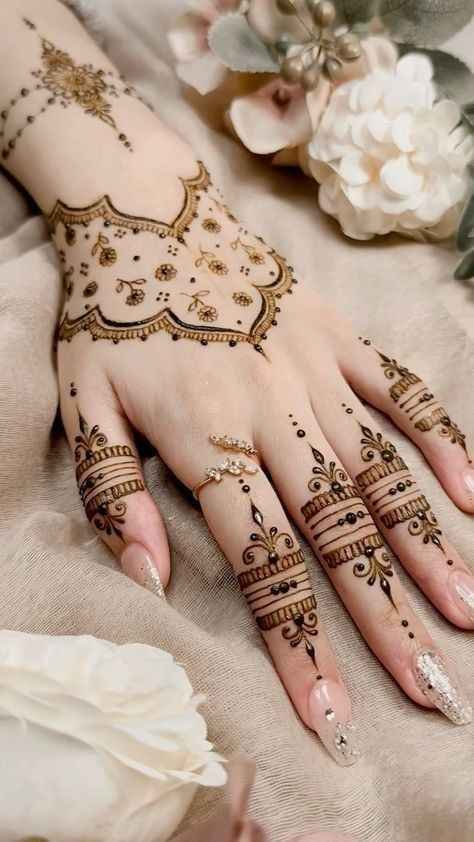Mehndi Design Photo
