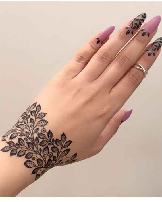 Mehndi Design Photo