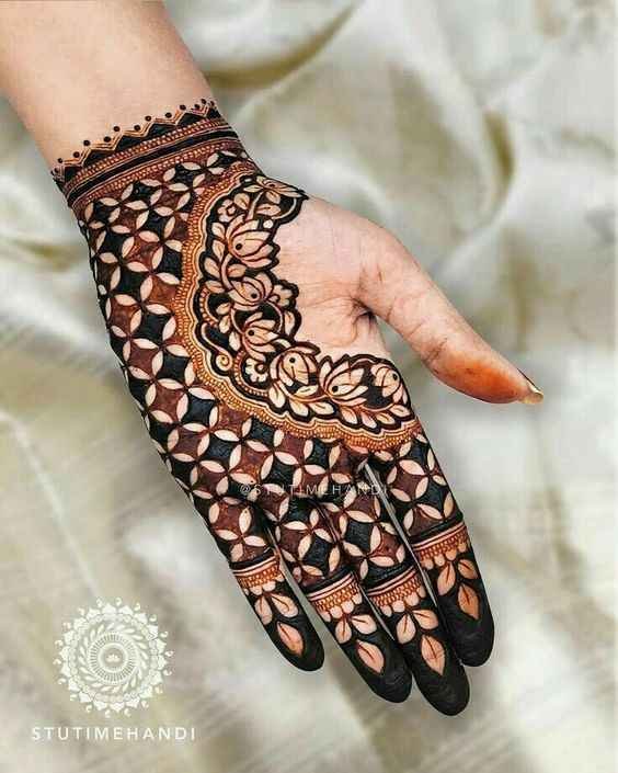 Mehndi Design Photo