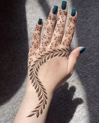 Front Hand Mehndi Design