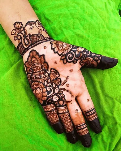 Front Hand Mehndi Design