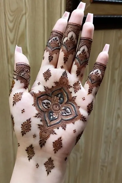 Front Hand Mehndi Design