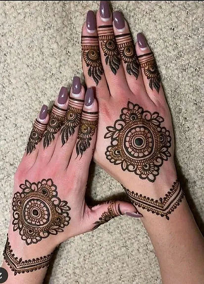 Front Hand Mehndi Design