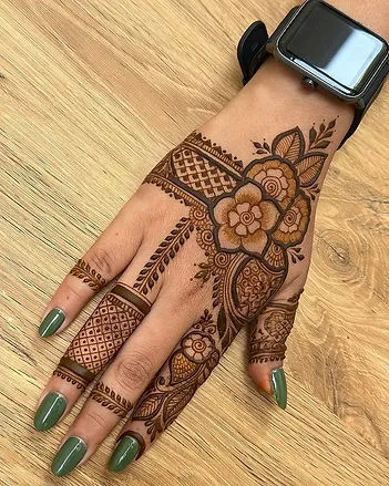 Front Hand Mehndi Design