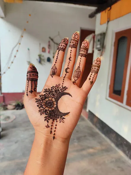Front Hand Mehndi Design