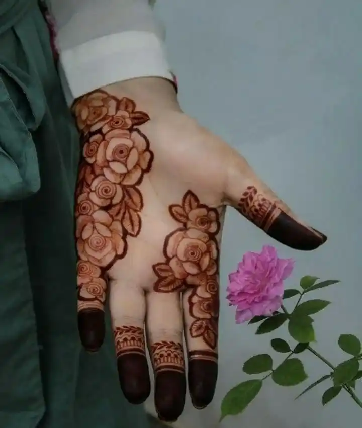 Front Hand Mehndi Design