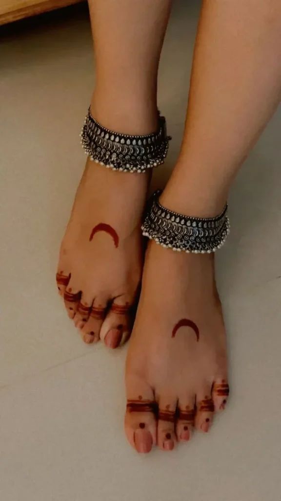 Modern Mehndi Design