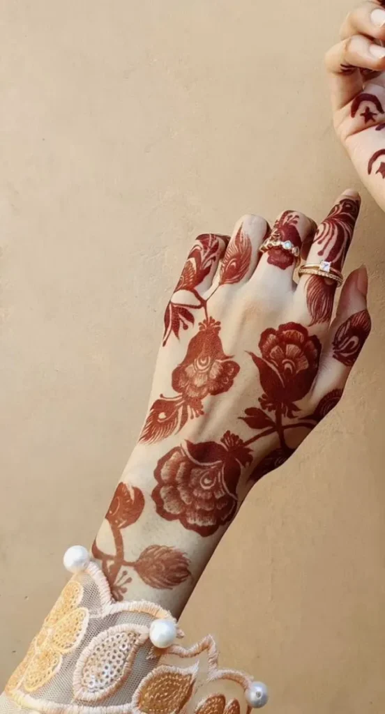 Modern Mehndi Design