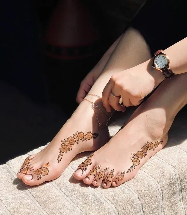 Modern Mehndi Design