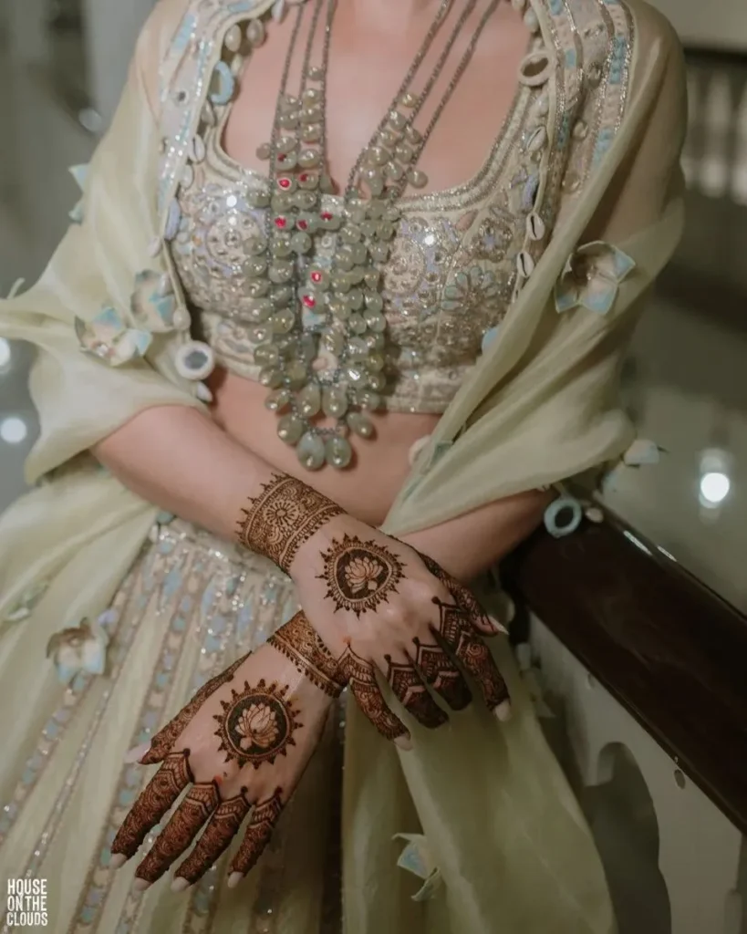 Modern Mehndi Design