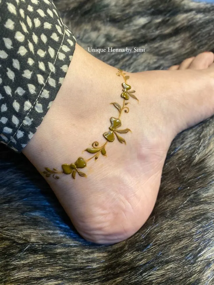 Modern Mehndi Design