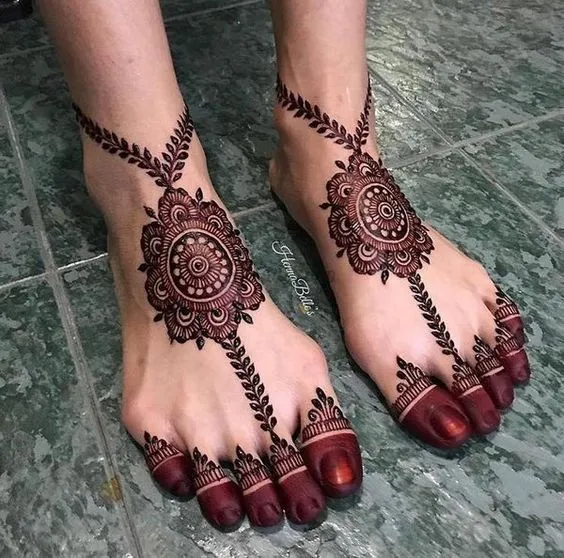 Modern Mehndi Design