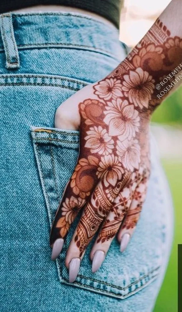 Modern Mehndi Design