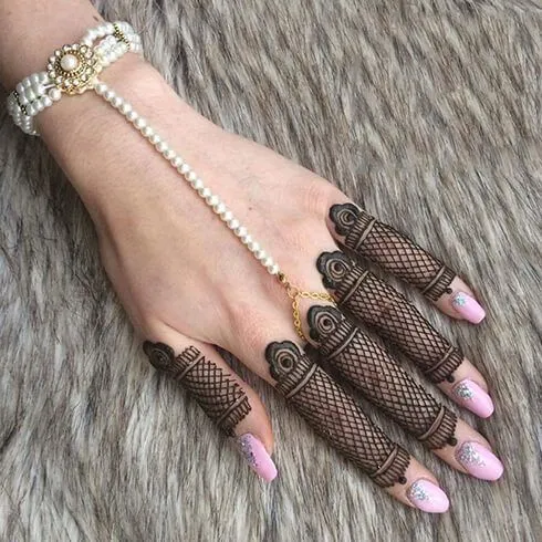 Modern Mehndi Design