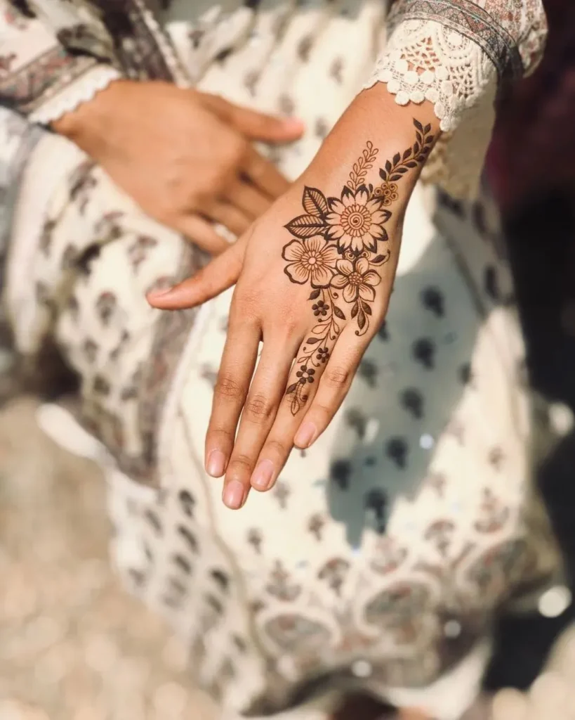 Modern Mehndi Design