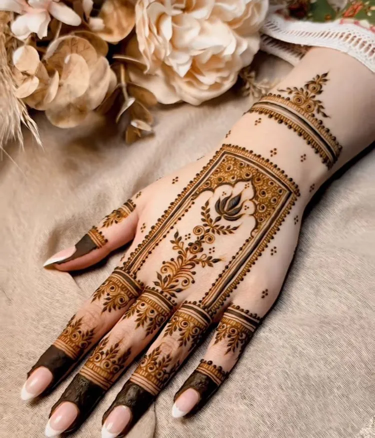 Modern Mehndi Design