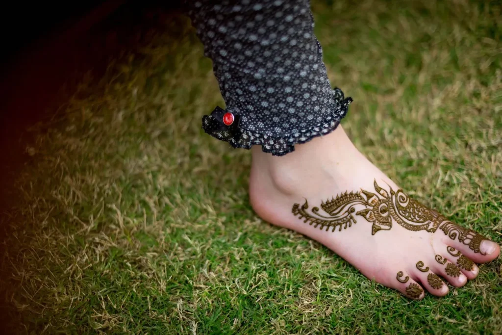 Modern Mehndi Design