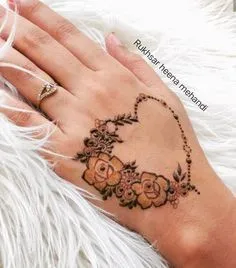 Modern Mehndi Design